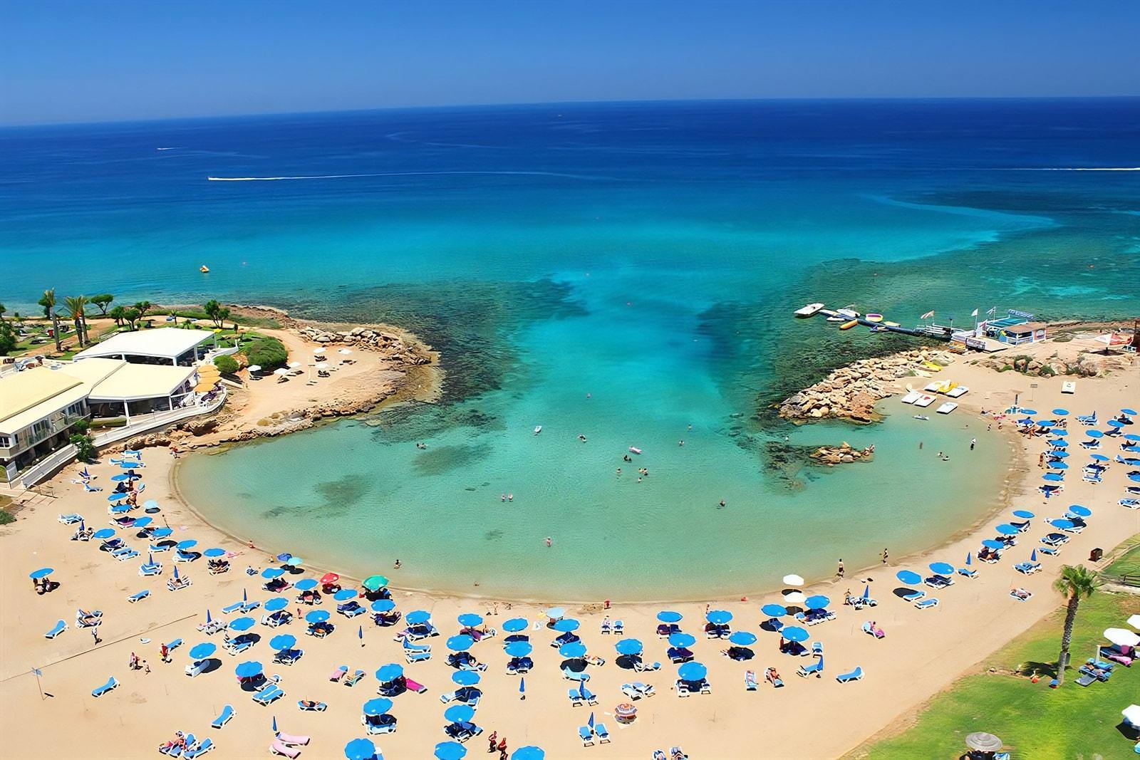 Пляж Пернера Кипр Айя Напа