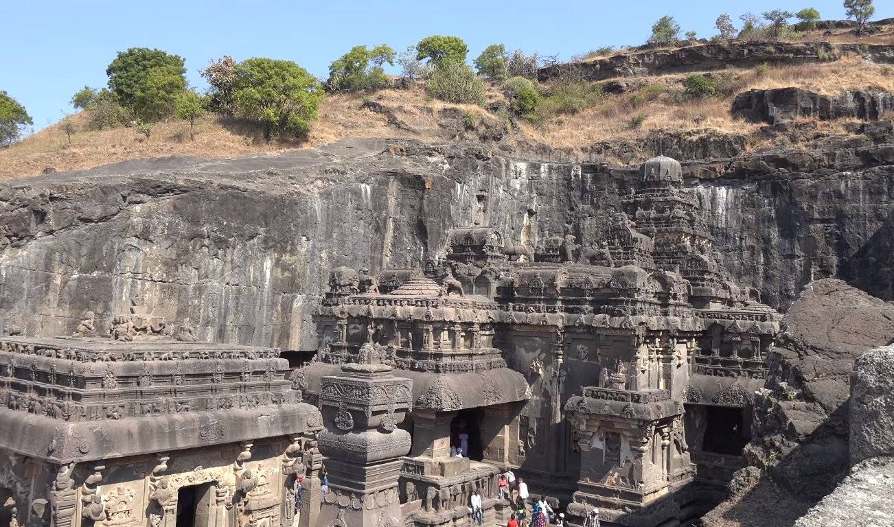 Эллора - древние пещерные храмы и монастыри индии