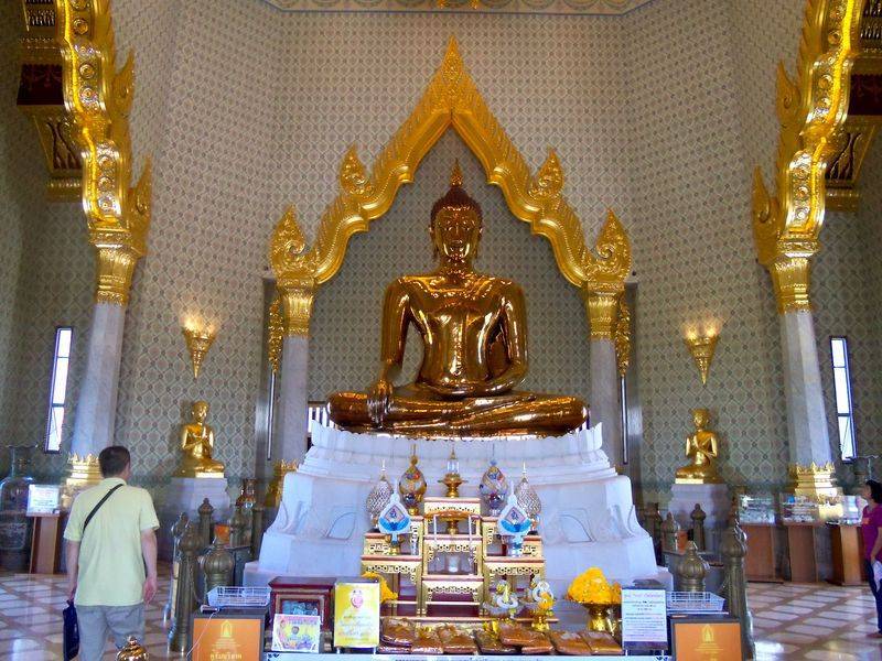 Храм золотого будды в бангкоке - обзор жостопримечательности