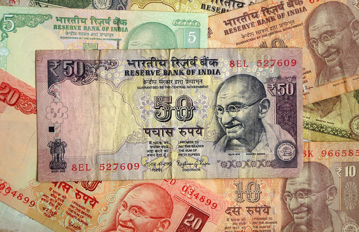 1 индийская рупия в рублях