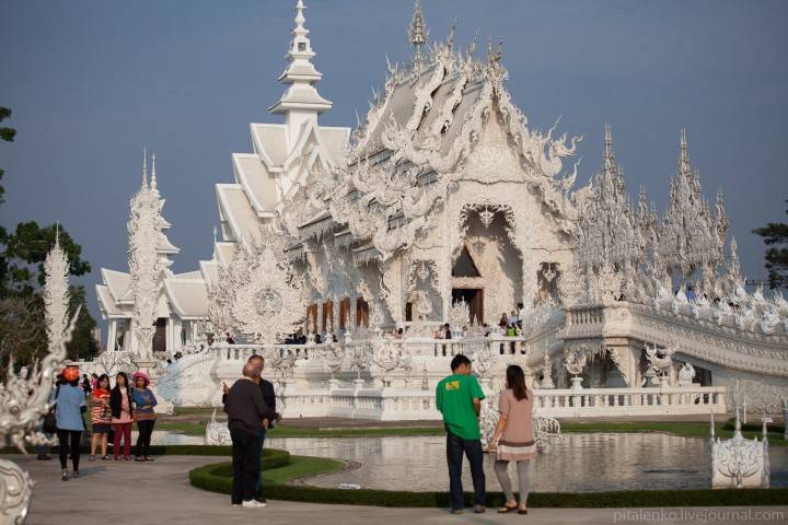 Белый храм в таиланде: белоснежный дворец будды