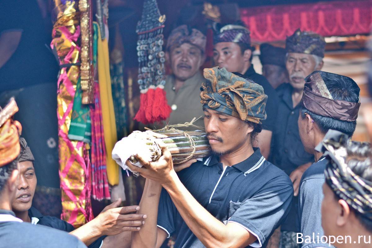 Станьте свидетелем церемонии кремации на бали