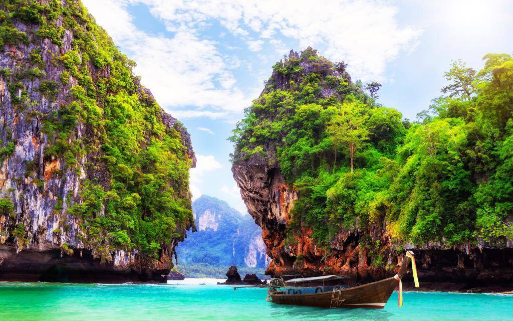 В какое время года лучше ехать в таиланд?