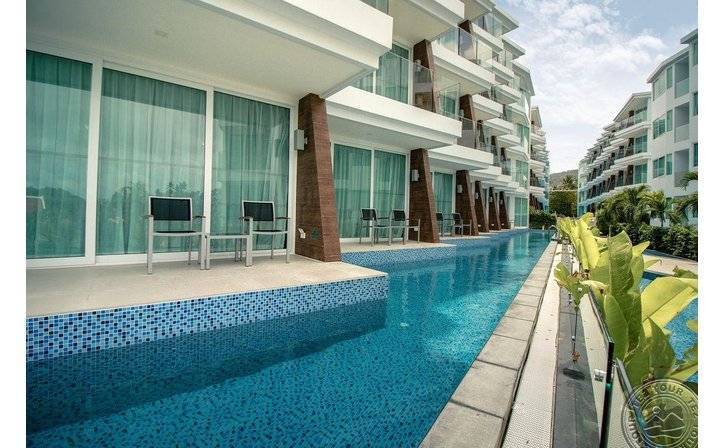 The beachfront hotel phuket