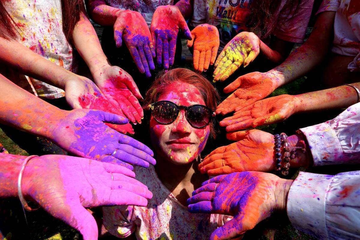 Holi india - celebrate the festival of colors | the planet d