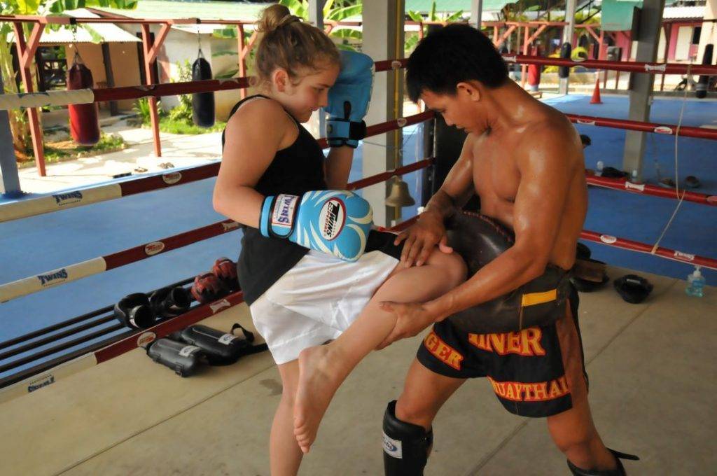 Совместите чудесный отдых с тренировками по тайскому боксу в лучших залах паттайи.