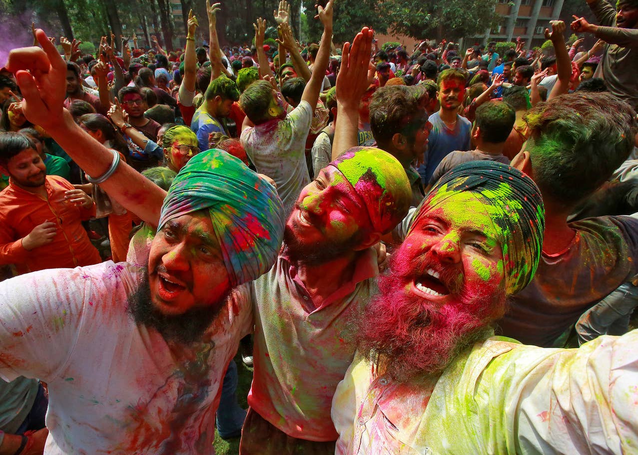 Фестиваль холи в индии 2019: самый красочный праздник в мире