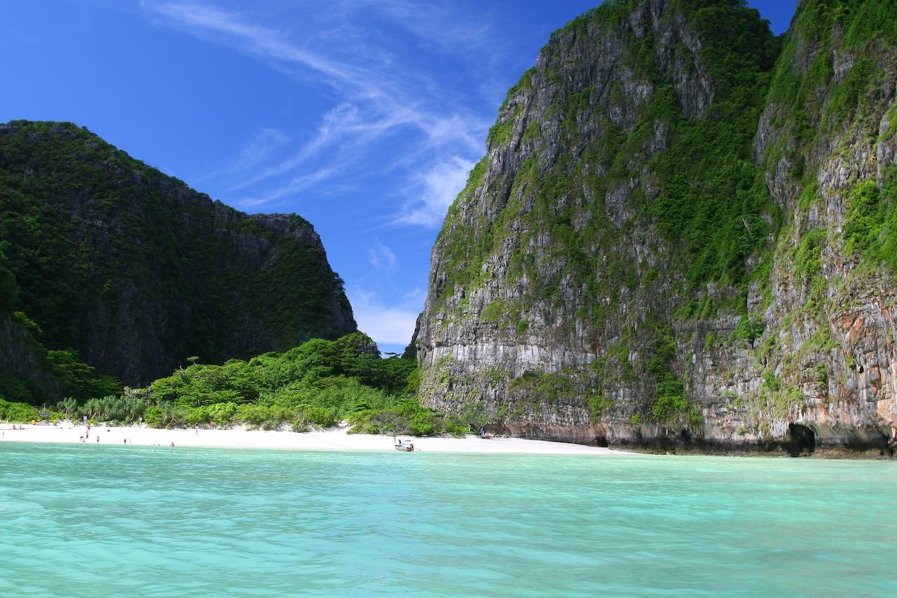 Video island. Пхукет Исланд. Остров Сурин Пхукет. Остров Пхукет мост на остров. The most beautiful Islands.