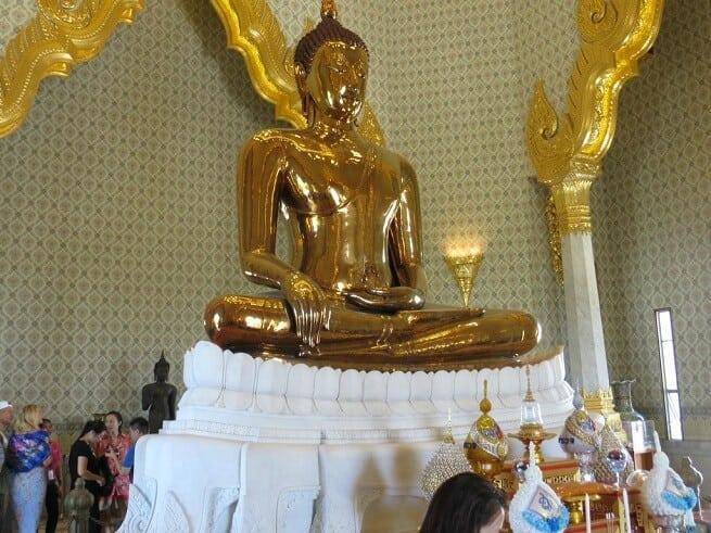Храм изумрудного будды в бангкоке и другие популярные храмы столицы таиланда