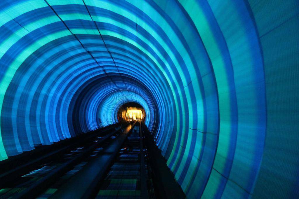 Самые удивительные станции метро в мире: описание с фото
