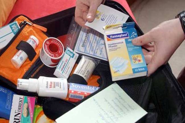 Аптечка туриста: какие лекарства взять в дорогу