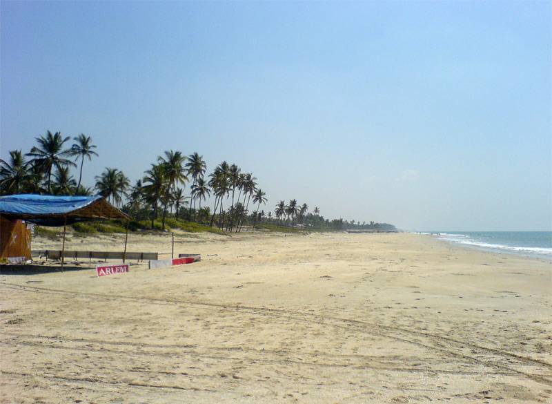 Пляж ароссим (arossim beach)