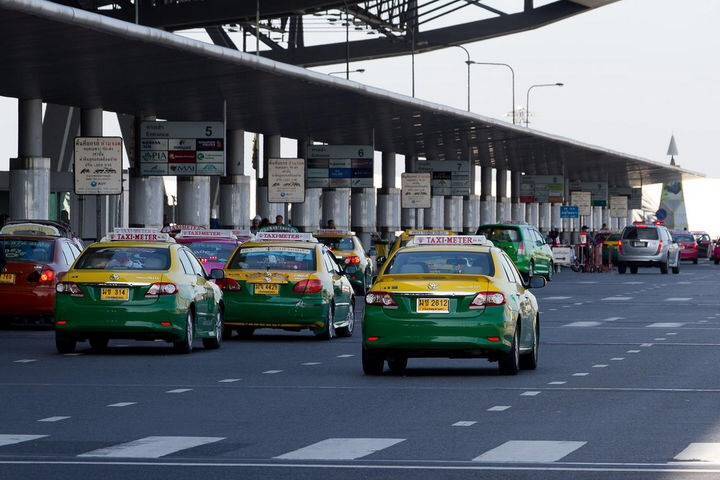 Бангкок — паттайя: такси или автобус. какой трансфер из аэропорта выбрать