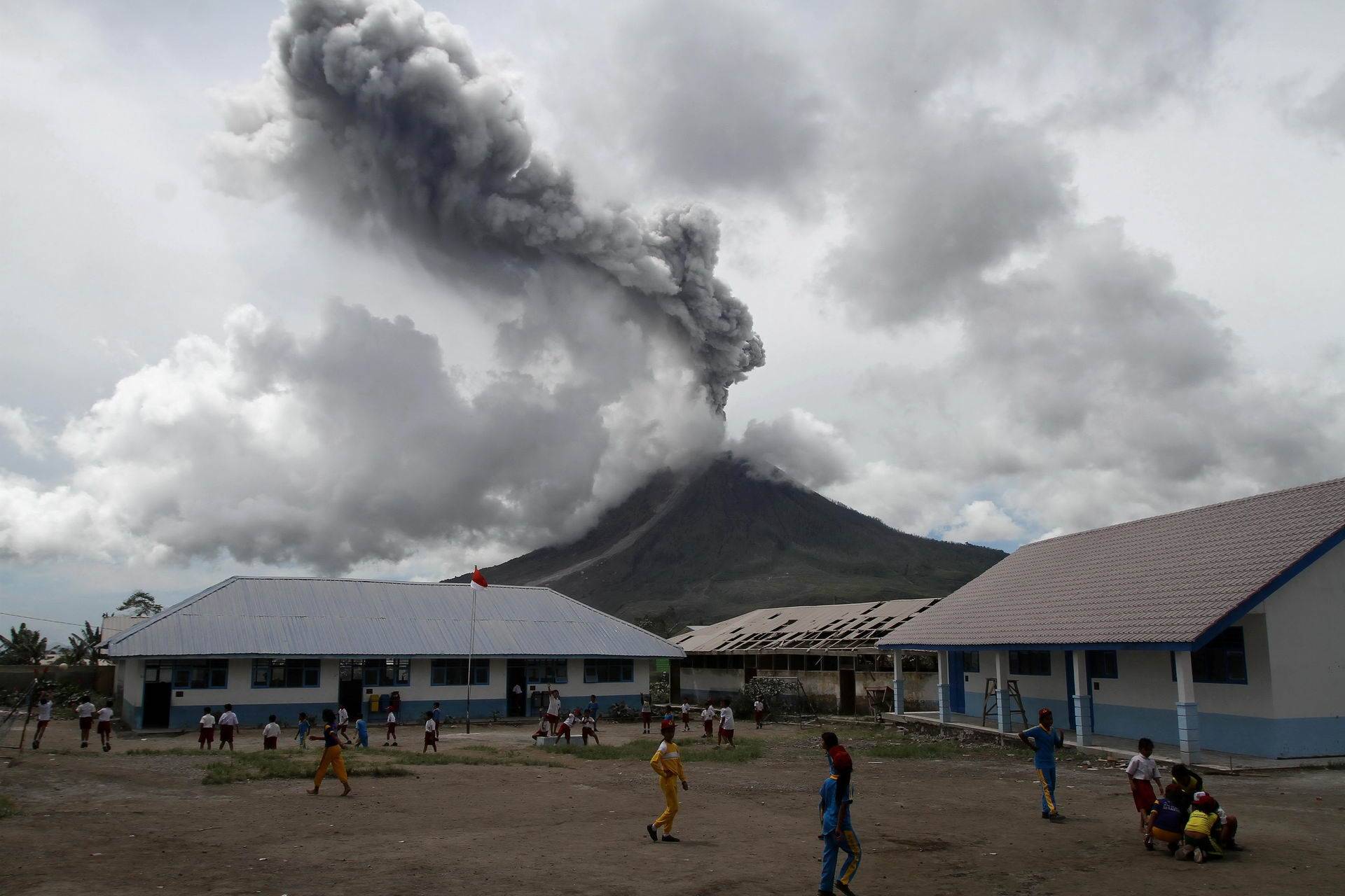 2017–2019 извержения вулкана агунг - 2017–2019 eruptions of mount agung