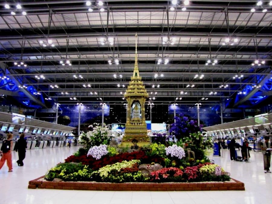 Международный аэропорт суварнабхуми бангкок