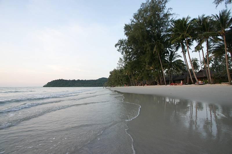 Остров ко сичанг - паттайя, тайланд: фото, видео, отели, как добраться до сичанга - 2021