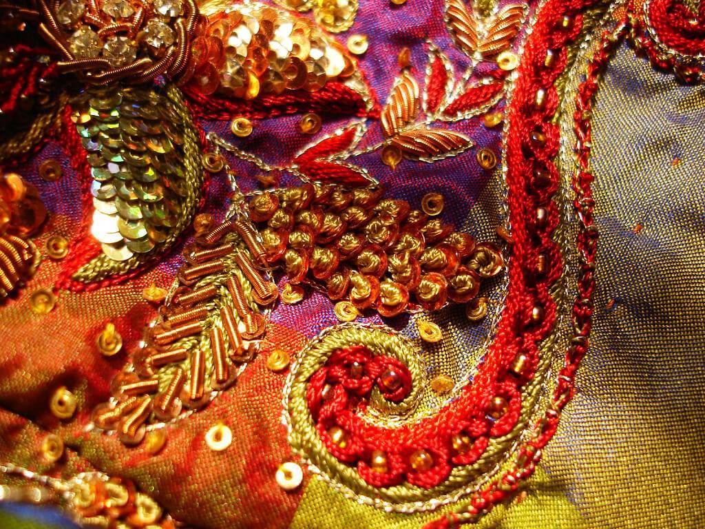 Индийская вышивка: техники, орнаменты, мотивы и сюжеты