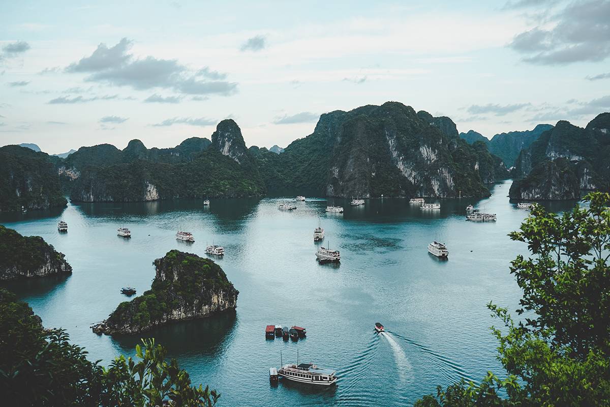 Бухта халонг, вьетнам: фото, экскурсии, как добраться?