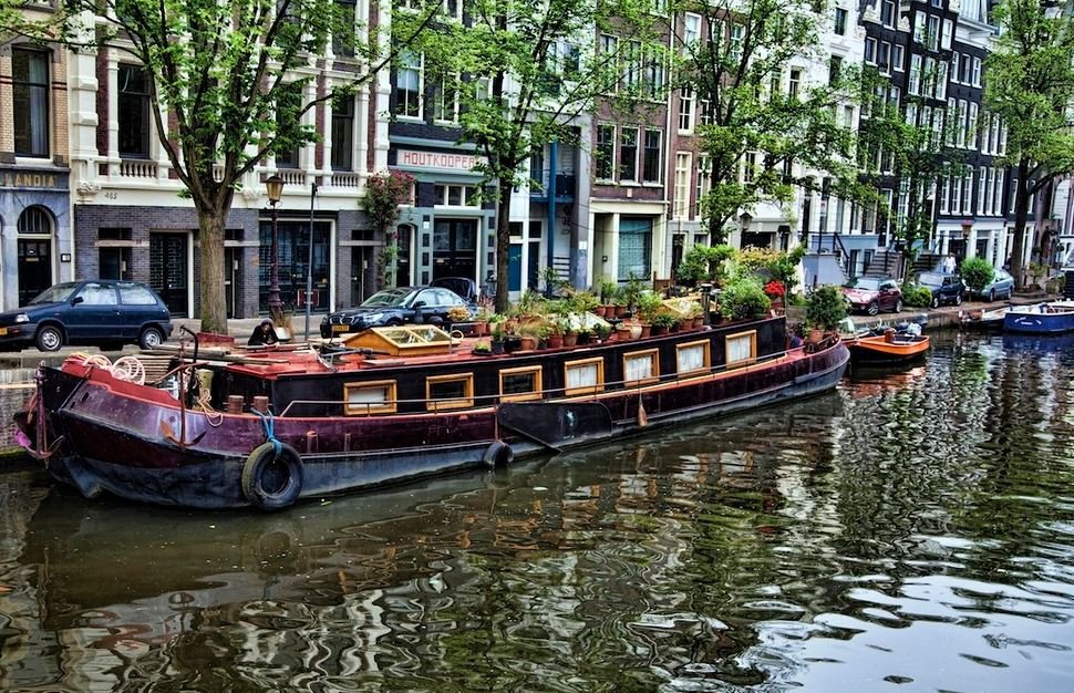 Жизнь на воде: плавучие дома амстердама
