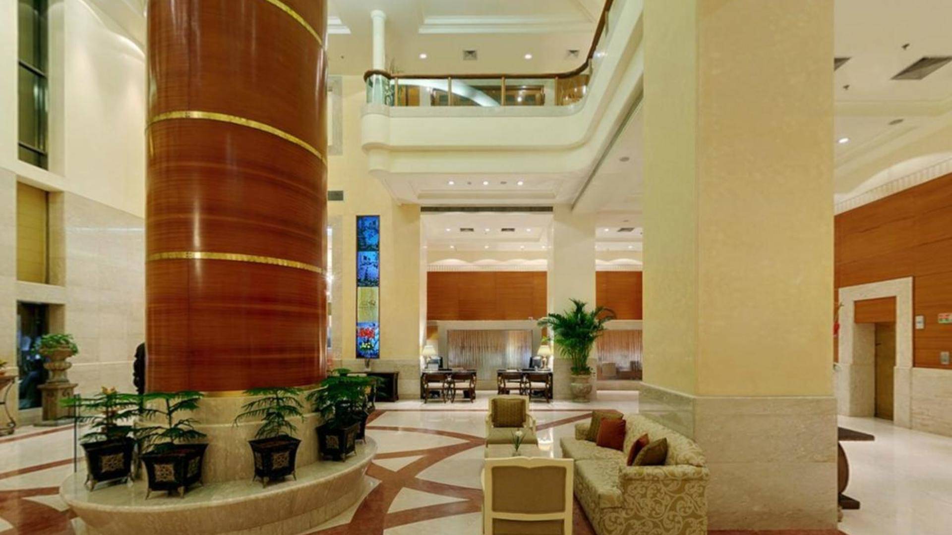 Отель svelte hotel & personal suite 5* (дели индия), описание отеля svelte hotel & personal suite в 2022 году, фото, забронировать отель svelte hotel & personal suite