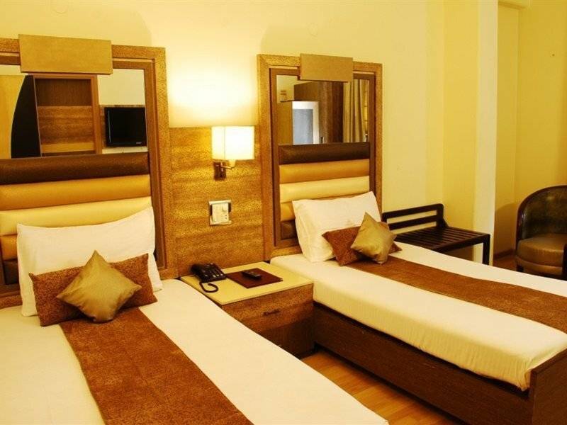 Отель southern regency hotel new delhi, город нью-дели, бронировать