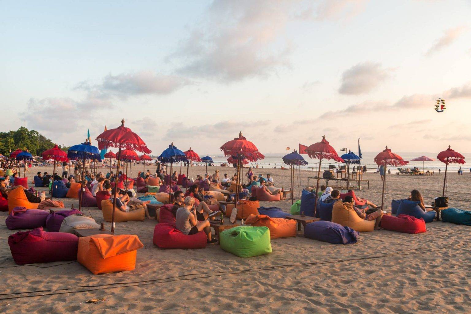 Отдых на бали: самые живописные пляжи и главные достопримечательности.