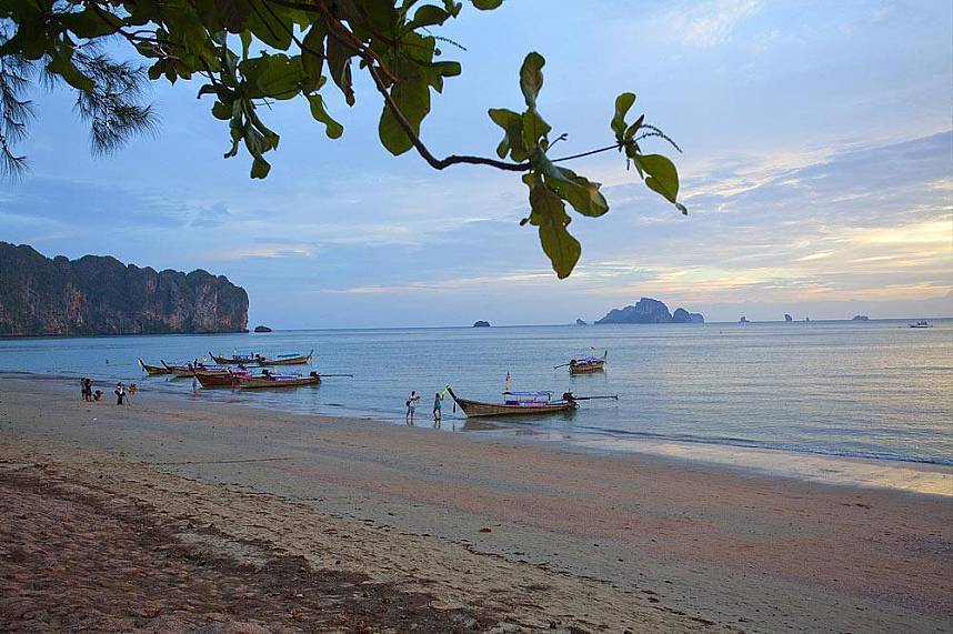 Ао нанг (ao nang beach) - популярный пляж тайланда