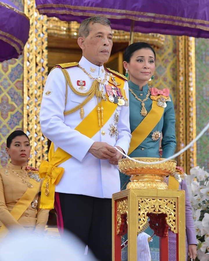 Топ 6 странностей короля таиланда: фото, факты