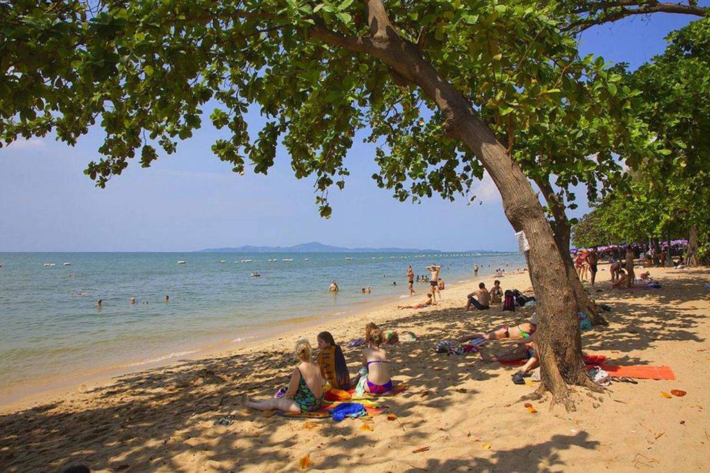 Пляж донгтан в паттайе: фото и описание, пляж для геев в паттайе и не только - 2021