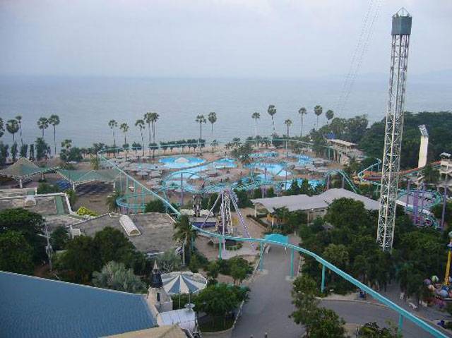 Отели паттайи с аквапарком, водными горками - гостиницы рядом с  аквапарками