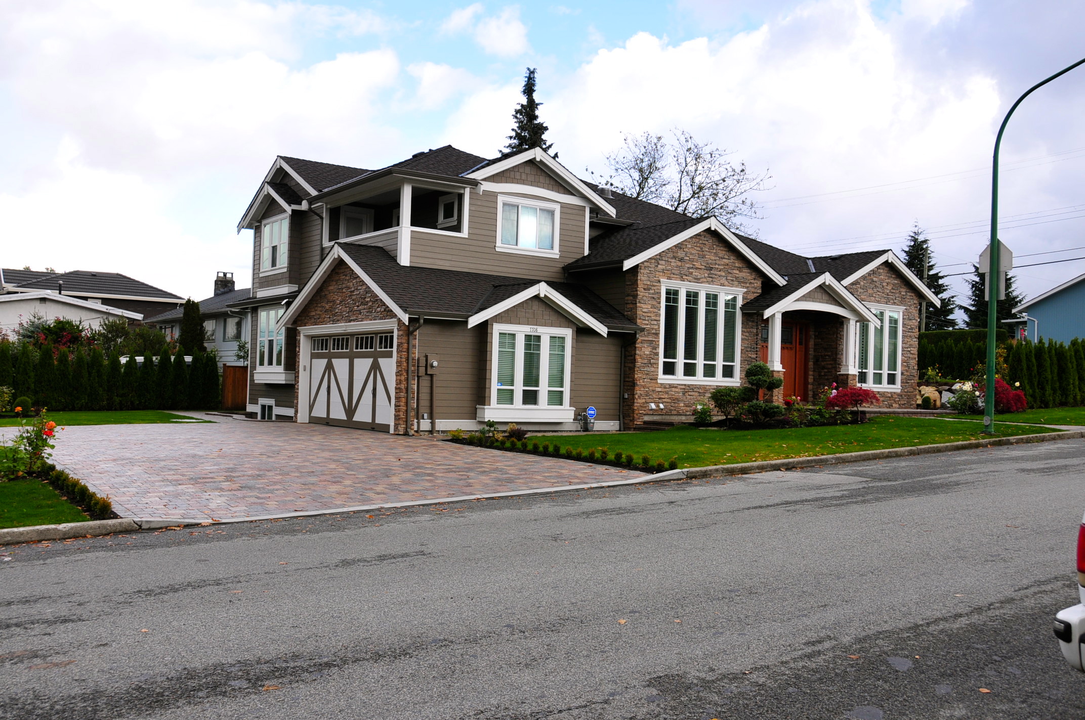 Сколько стоит квартира, дом и жилье в канаде? недвижимости в канаде