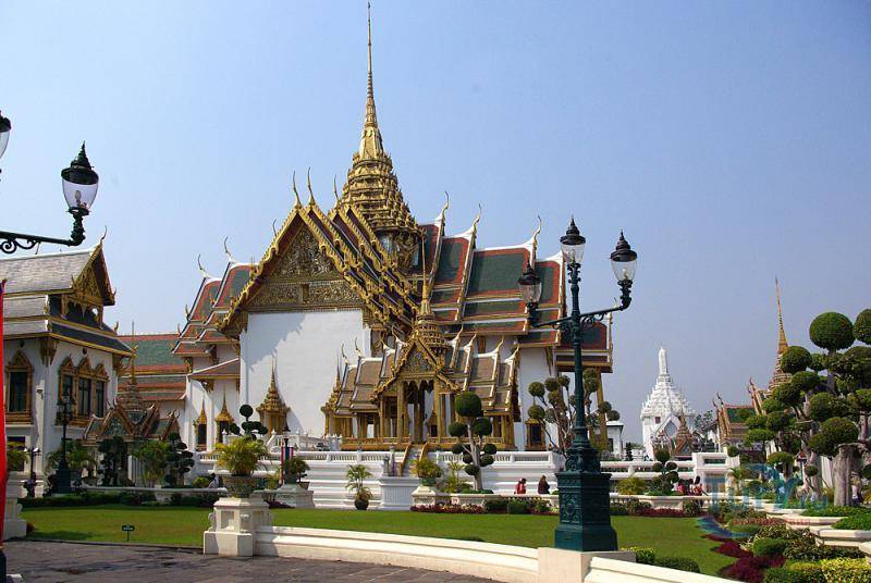 Королевский дворец в бангкоке: экскурсии, экспозиции, точный адрес, телефон