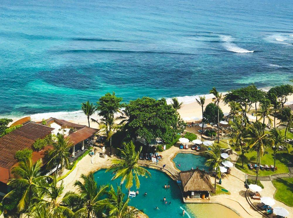 Бали : для туристов штамп на 30 дней поставят бесплатно по прилету