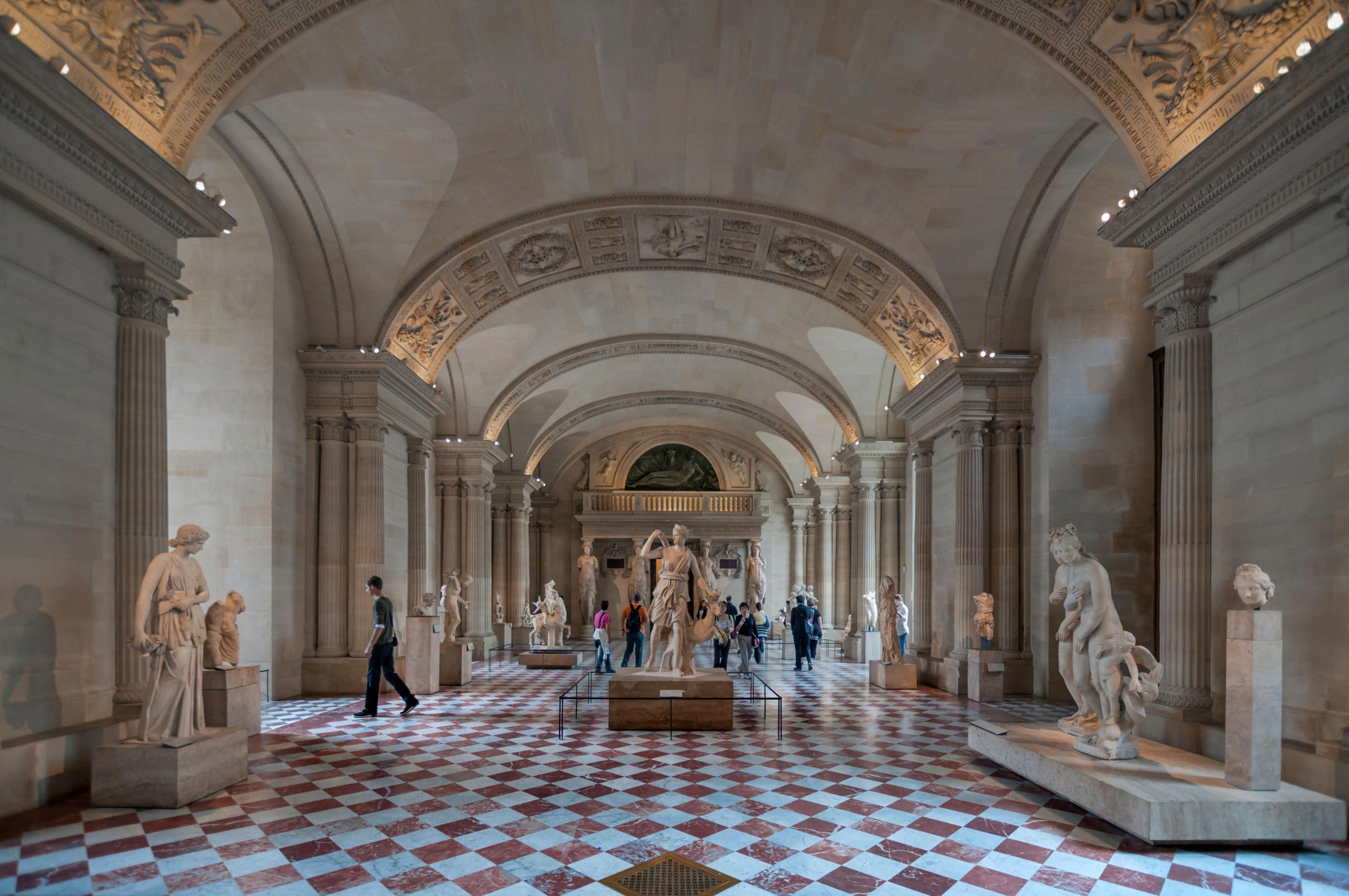 Как путешествовать в париже без денег? 10 советов - paris10.ru
