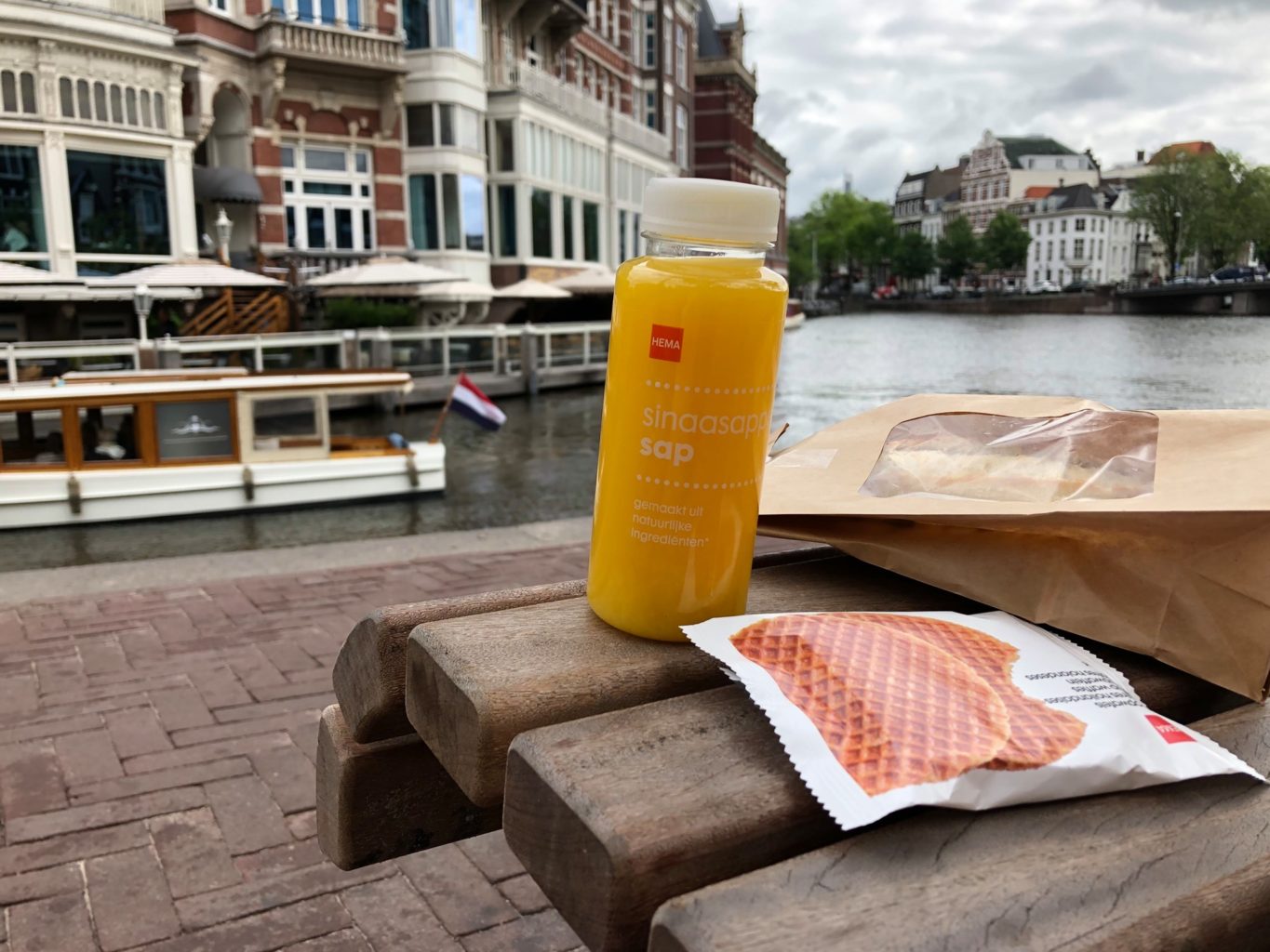 Что попробовать в амстердаме: топ-10 голландских блюд | саша коновалова | дзен