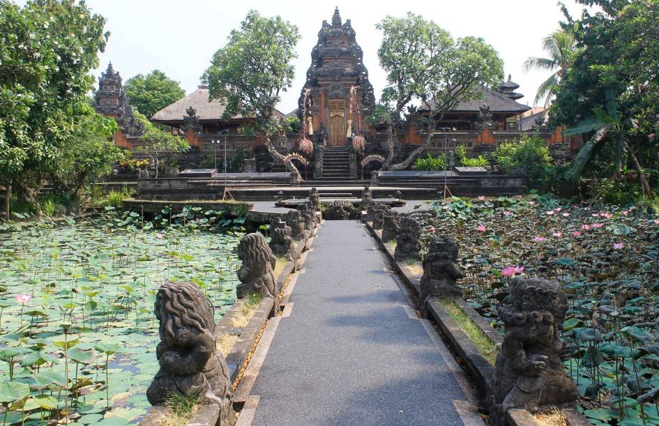 Королевский дворец убуда на бали - ubud water palace » mind-flows