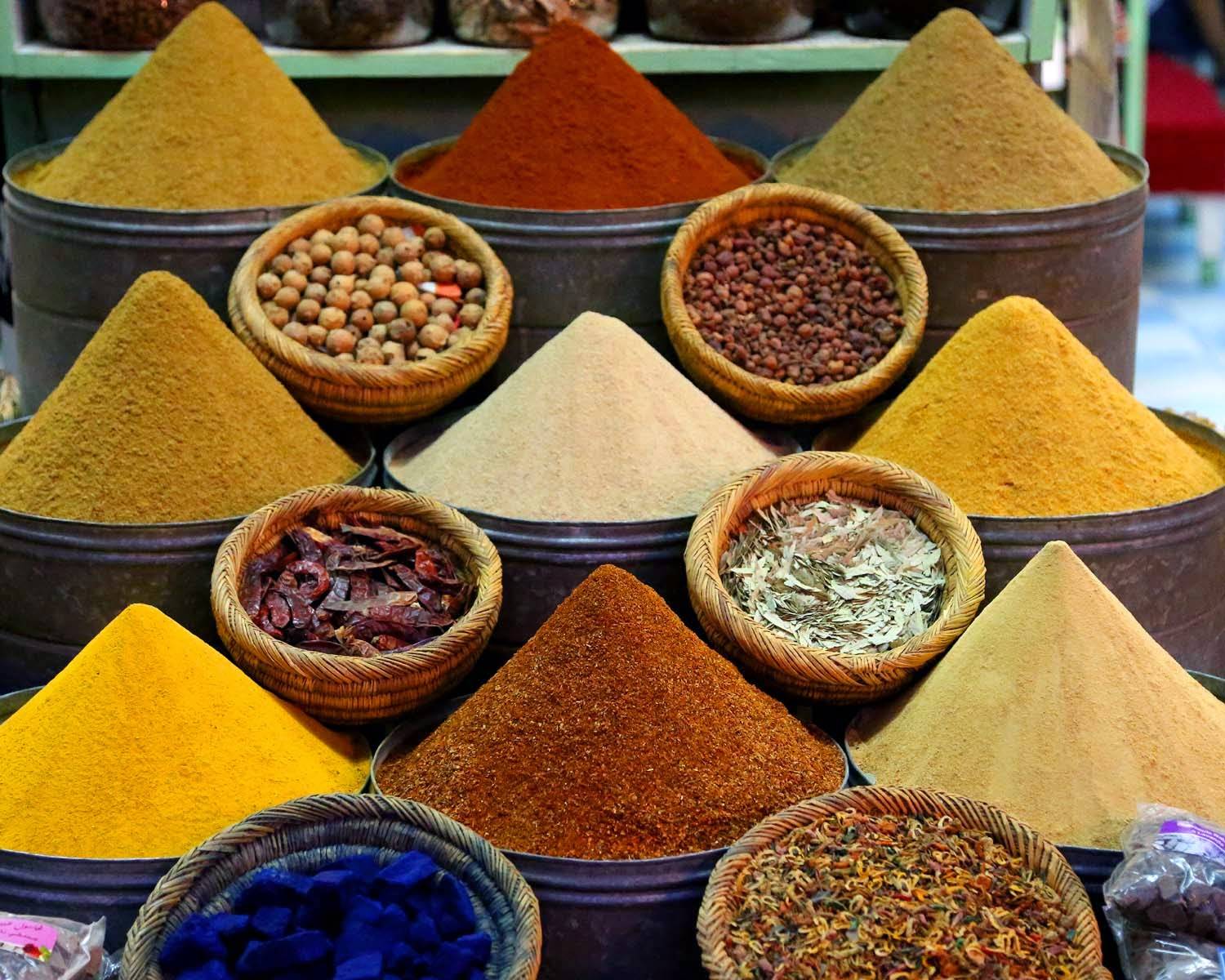 Индийские специи и приправы | популярные пряности индийской кухни
индийские специи и приправы | популярные пряности индийской кухни