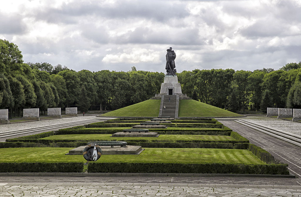 Трептов парк сегодня фото