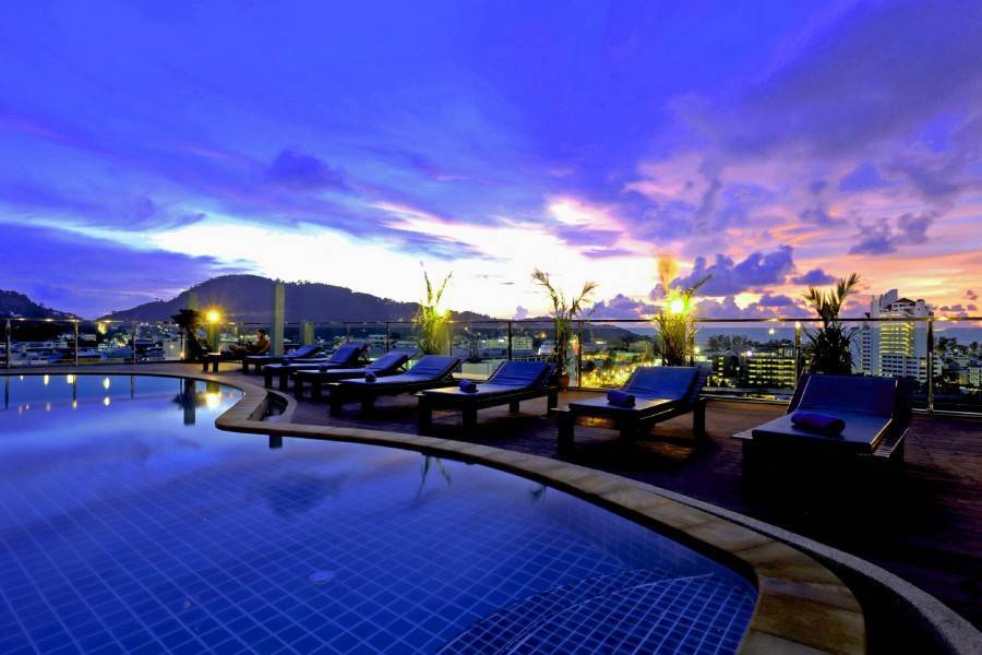 9 лучших отелей бангкока с бассейном на крыше и красивым видом