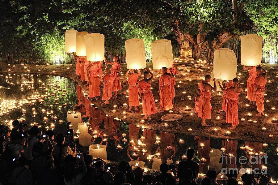 Фестиваль лой-кратонг в таиланде | soleans
