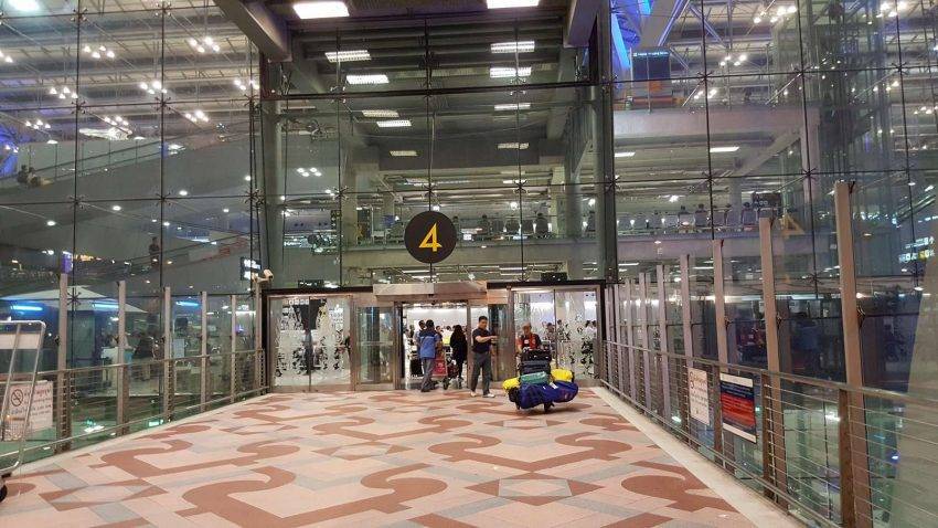 Как добраться в паттайю из аэропорта бангкока суварнабхуми самостоятельно - 2021
