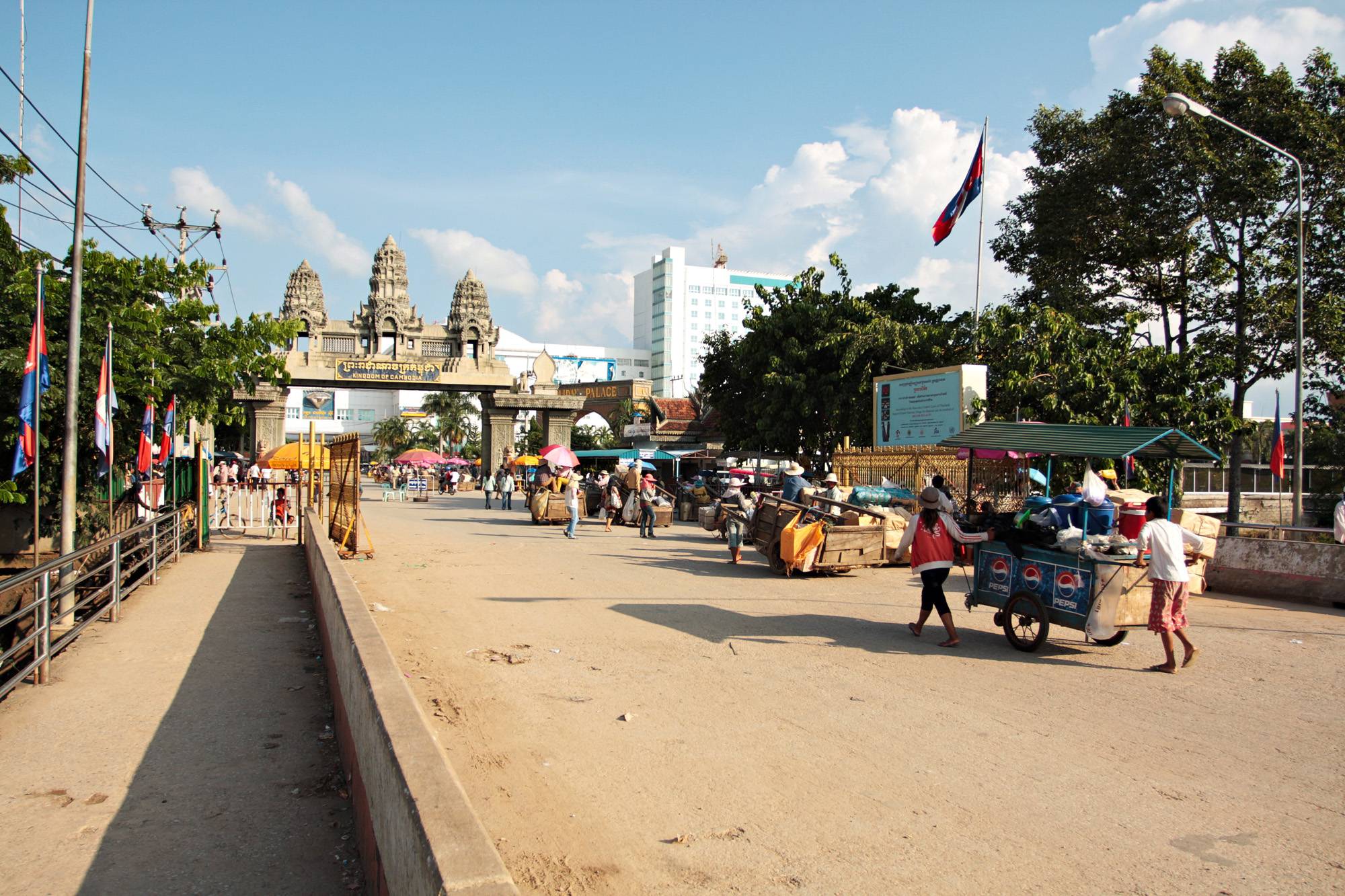 Куда поехать: вьетнам или камбоджа
set travel куда поехать: вьетнам или камбоджа