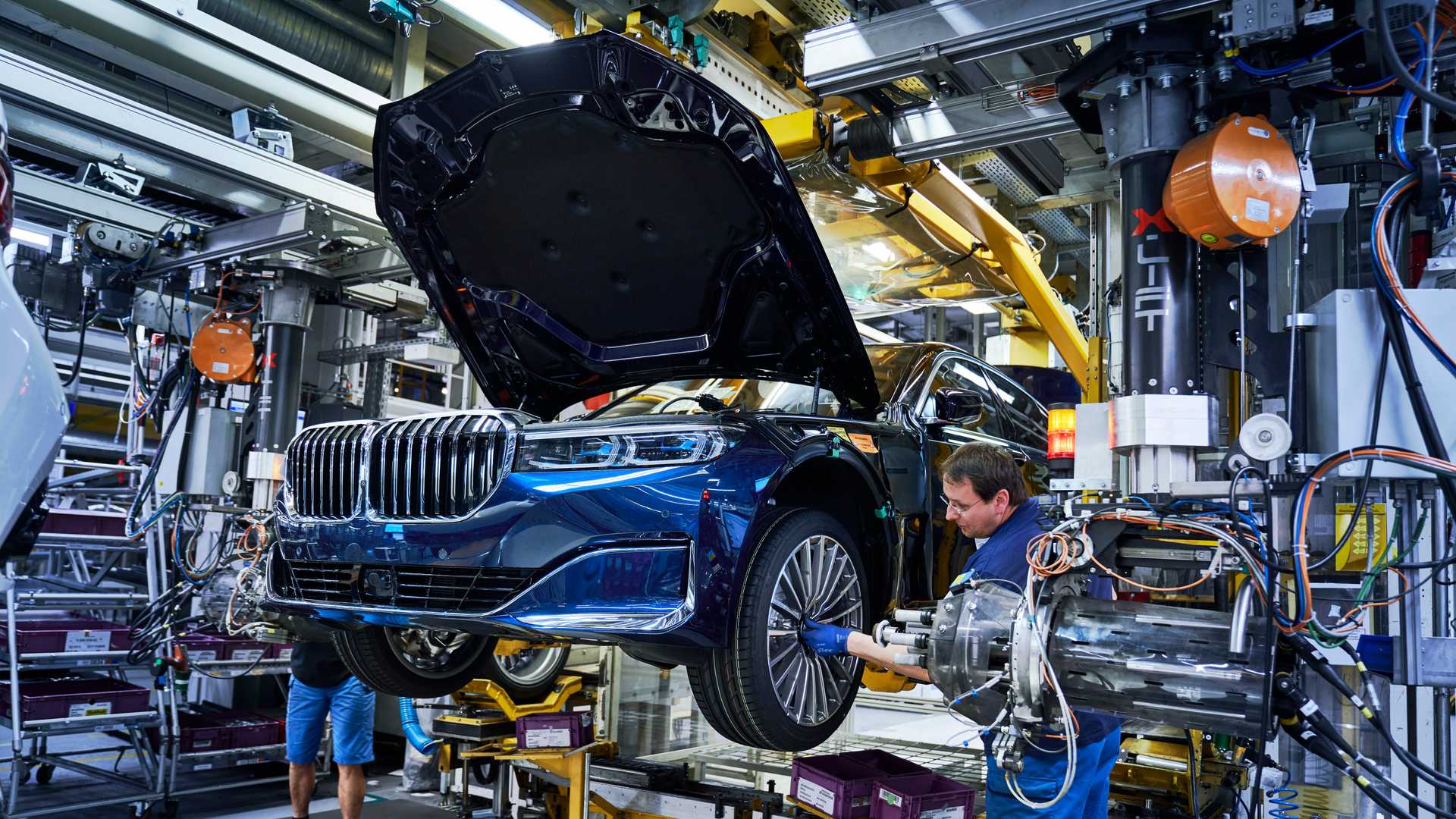 История успеха bmw. как баварским заводам удалось стать лучшей маркой премиальных автомобилей?