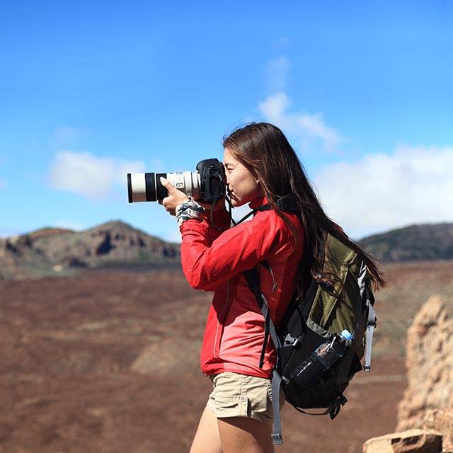 10 best camera backpacks for travel [2022 guide]