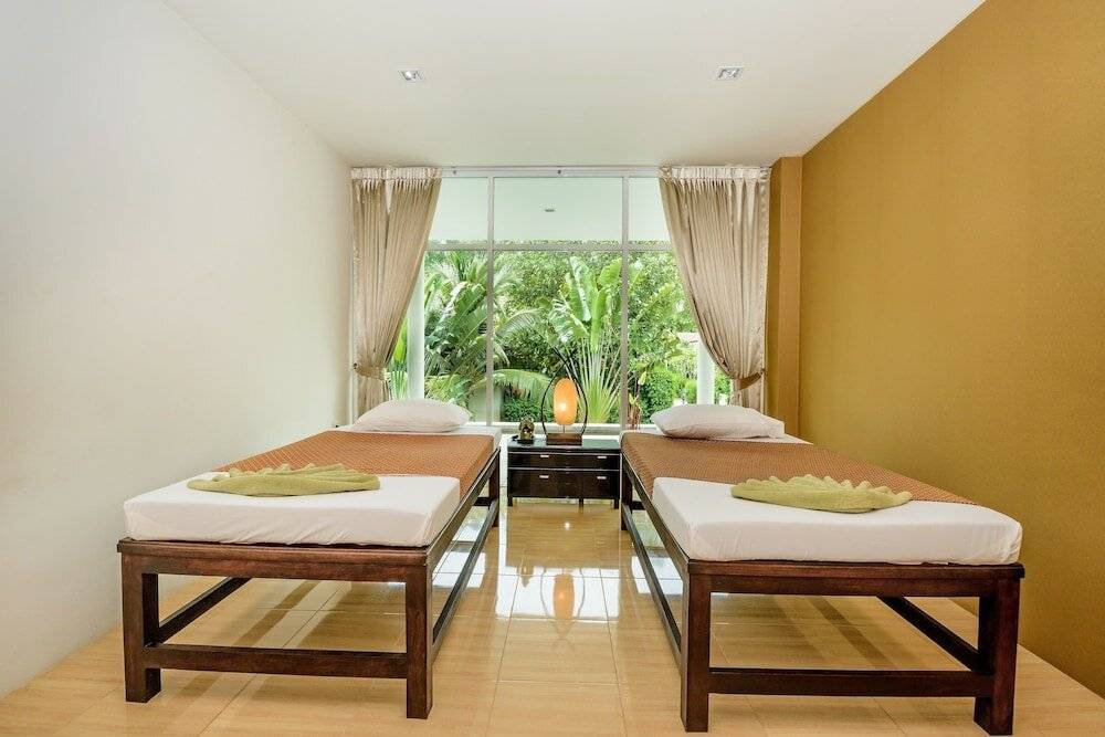 Nai yang place phuket airport 3. Отель l'Esprit de Naiyang 4. Лесприт де Найянг Пхукет. Naiyang Beach Resort 4*. Naiyang Beach Resort Phuket 4.