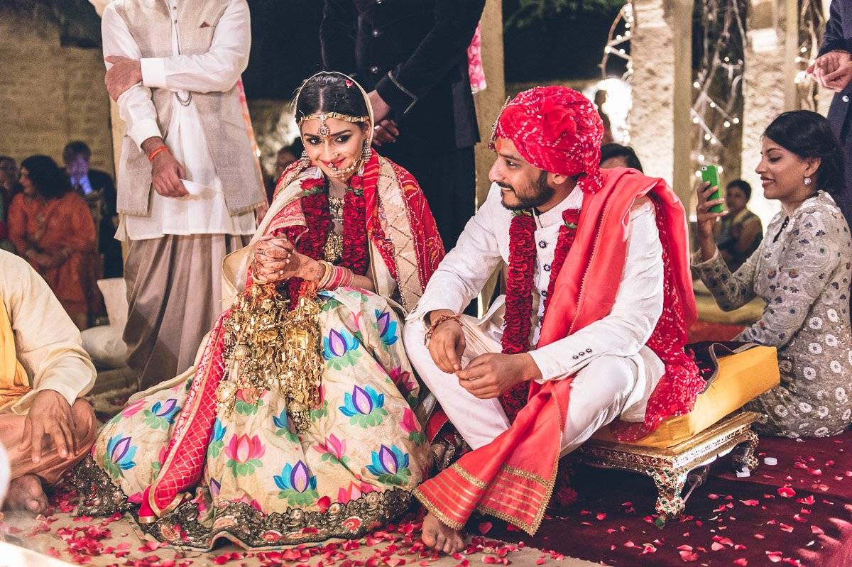 Кратко о свадебных традициях в индии. видео