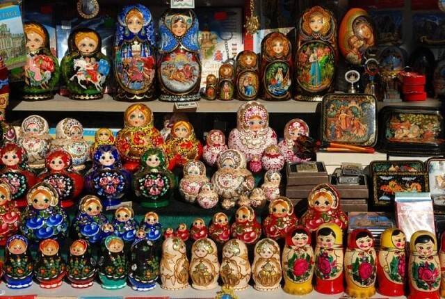 Что выбрать в качестве подарка для иностранца из россии? идеи и список +фото и видео