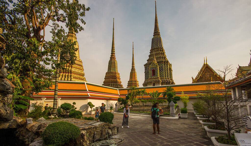 Лежачий будда в бангкоке — храм ват по