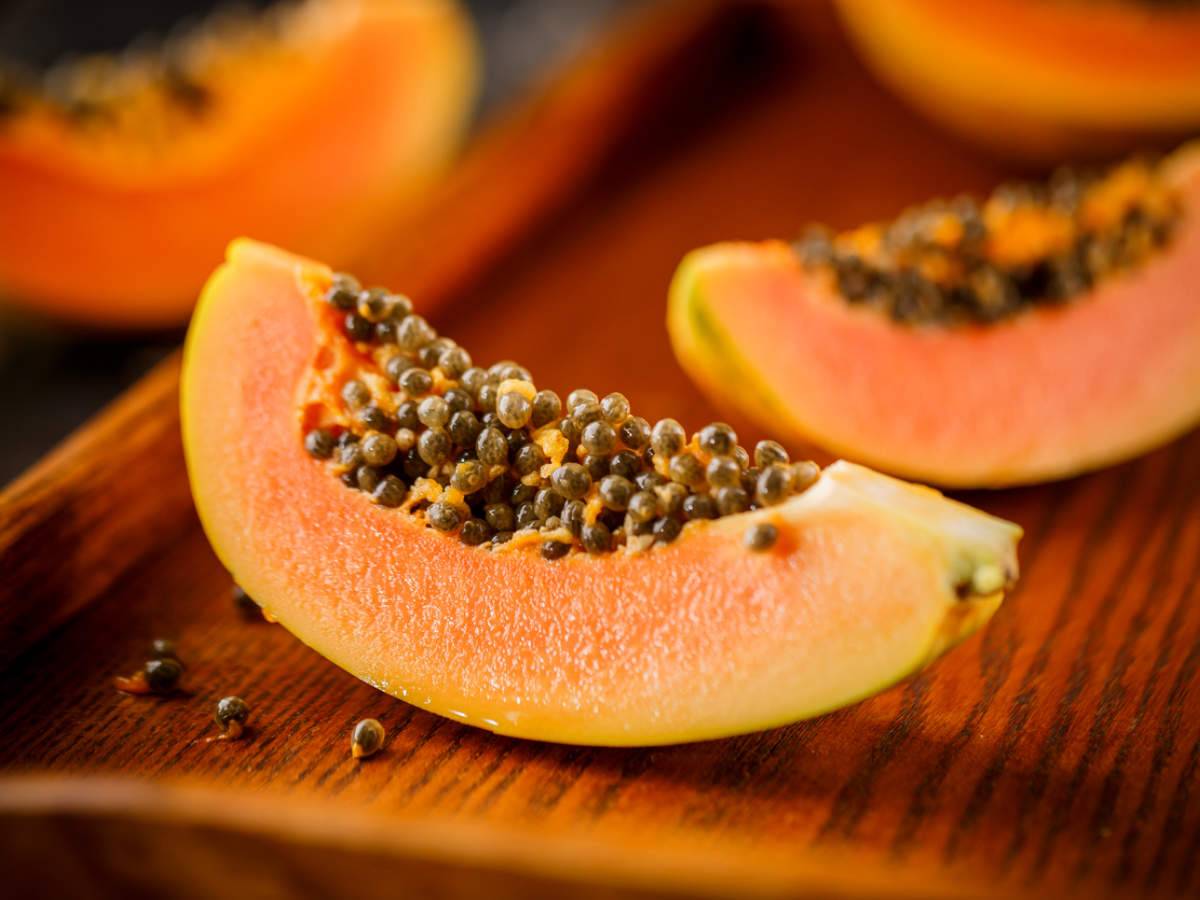 Папайя — полезные свойства и противопоказания, состав, калорийность. как едят папайю? выращивание папайи в домашних условиях