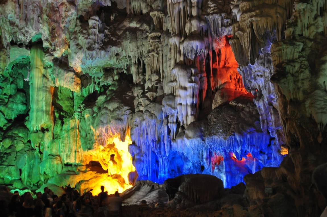 Пещера Тьен Кунг (Thien Cung Cave)